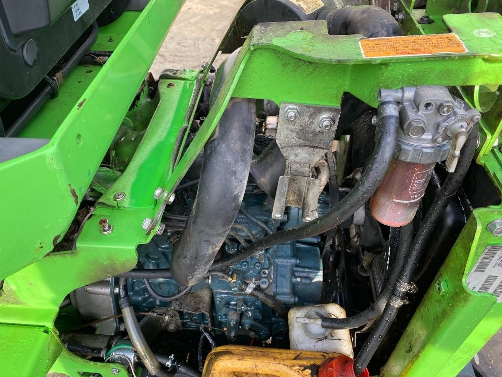 Компактный фронтальный погрузчик Avant M 528 EIPTT /Certificat CE endommagée: фото 12 Компактный фронтальный погрузчик Avant M 528 EIPTT /Certificat CE endommagée: фото 12