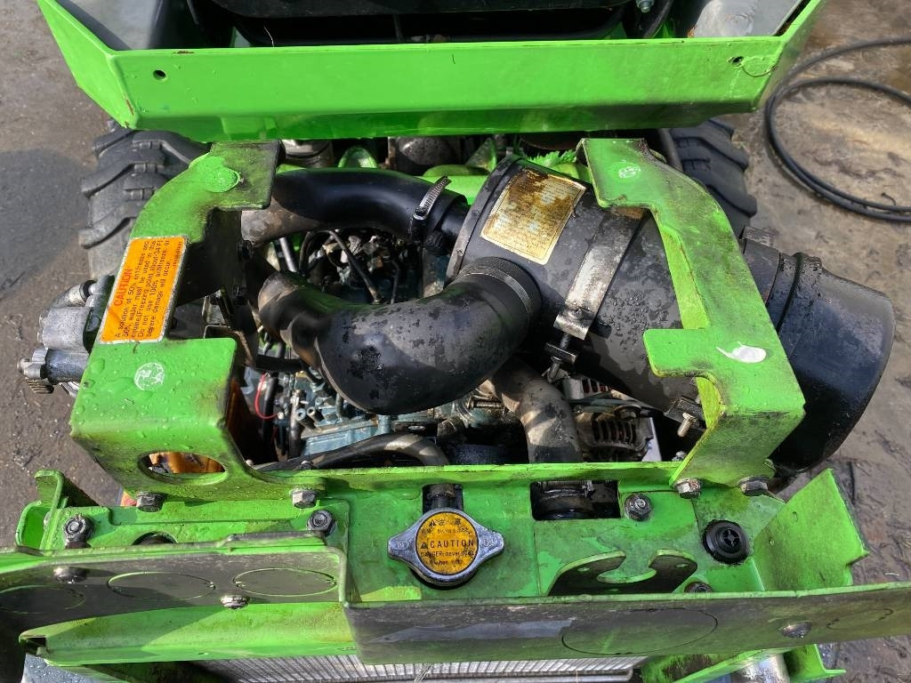 Компактный фронтальный погрузчик Avant M 528 EIPTT /Certificat CE endommagée: фото 13 Компактный фронтальный погрузчик Avant M 528 EIPTT /Certificat CE endommagée: фото 13