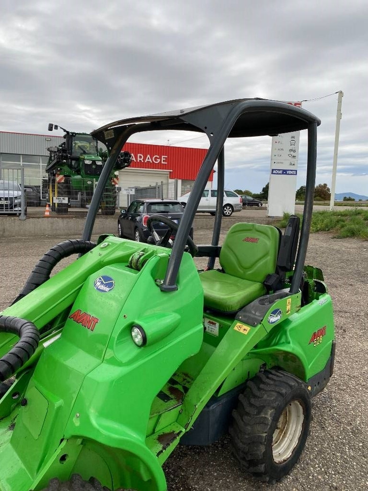 Компактный фронтальный погрузчик Avant M 528 EIPTT /Certificat CE endommagée: фото 28 Компактный фронтальный погрузчик Avant M 528 EIPTT /Certificat CE endommagée: фото 28