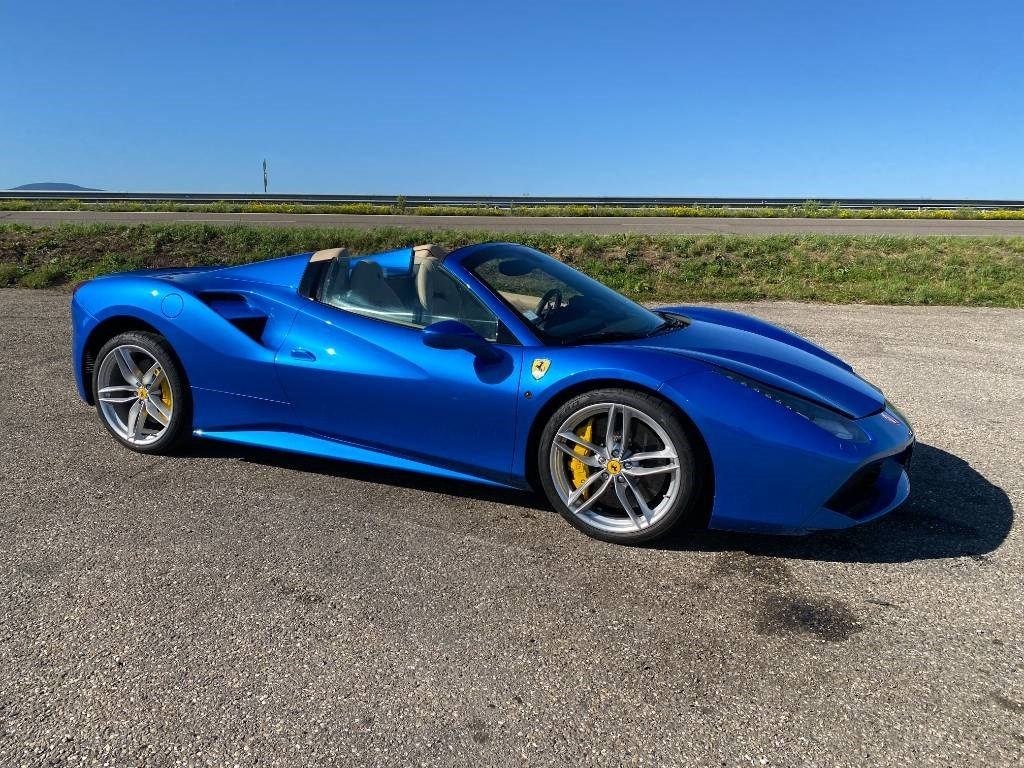 Ferrari 488 SPIDER -Carte Grise Française endommagé - Легковой автомобиль: фото 5 Ferrari 488 SPIDER -Carte Grise Française endommagé - Легковой автомобиль: фото 5