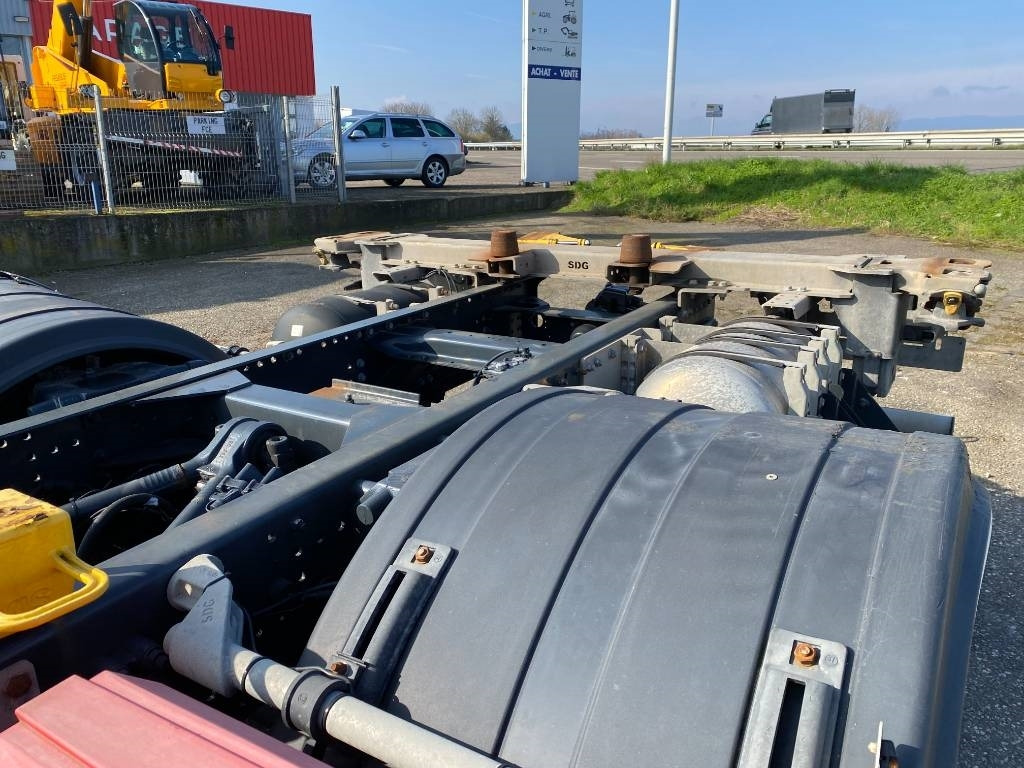 Грузовик-контейнеровоз/ Сменный кузов Iveco STRALIS 460NP LNG RETARDER: фото 27