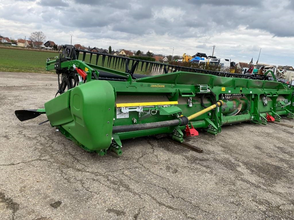 John Deere 730 X Origine Françaises endommagée - Навесное оборудование для комбайна: фото 5 John Deere 730 X Origine Françaises endommagée - Навесное оборудование для комбайна: фото 5