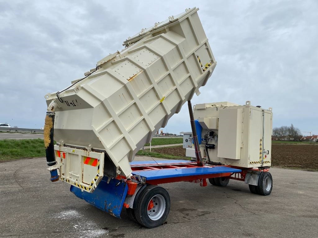 UNIVAC ASPIRATEUR MOBILE UNIVAC SC90DAV9AR-C - Коммунальная/ Специальная техника: фото 5 UNIVAC ASPIRATEUR MOBILE UNIVAC SC90DAV9AR-C - Коммунальная/ Специальная техника: фото 5