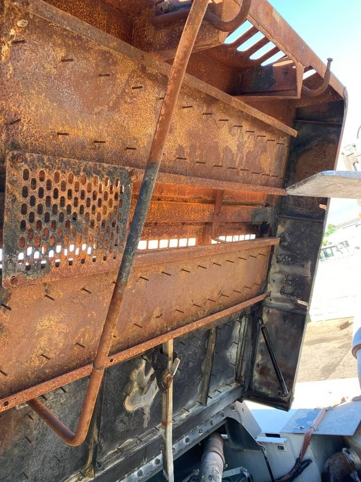 Гусеница для Строительной техники Liebherr R964C LCV LITRONIC 2013 Vente en pièces détachée: фото 13 Гусеница для Строительной техники Liebherr R964C LCV LITRONIC 2013 Vente en pièces détachée: фото 13