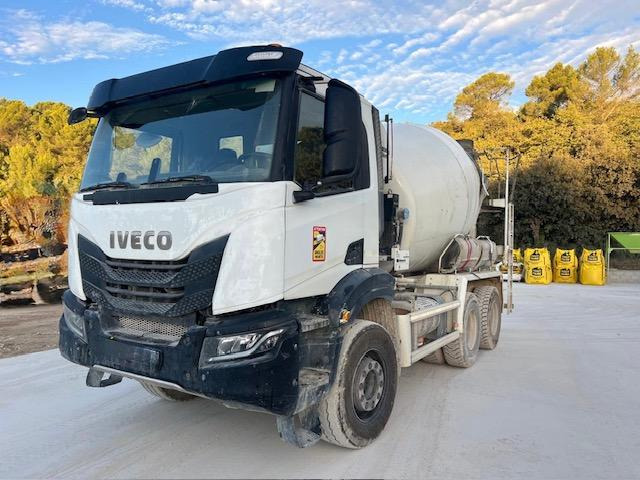 Iveco X-WAY 420 MALAXEUR 6m3 6X4 - Автобетоносмеситель: фото 1 Iveco X-WAY 420 MALAXEUR 6m3 6X4 - Автобетоносмеситель: фото 1