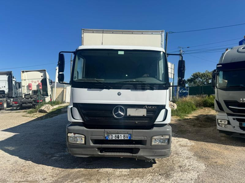 Mercedes Axor 1828 - Грузовик с закрытым кузовом: фото 2 Mercedes Axor 1828 - Грузовик с закрытым кузовом: фото 2