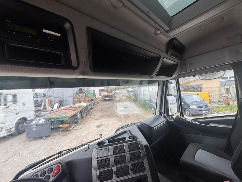 Тягач Iveco Stralis 500: фото 7