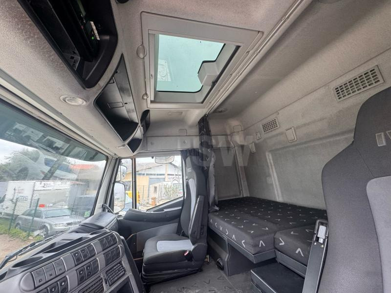 Тягач Iveco Stralis 500: фото 9