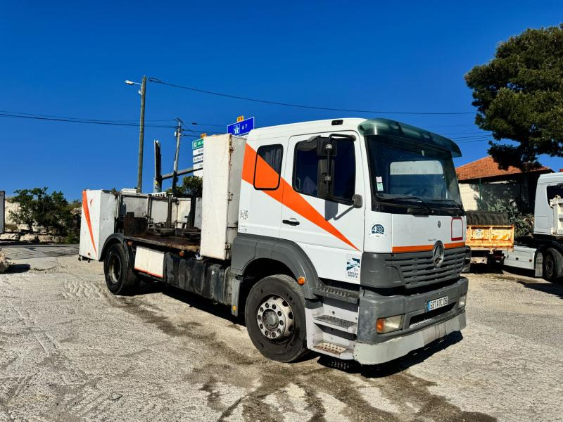 Тягач Mercedes Axor 1828: фото 1