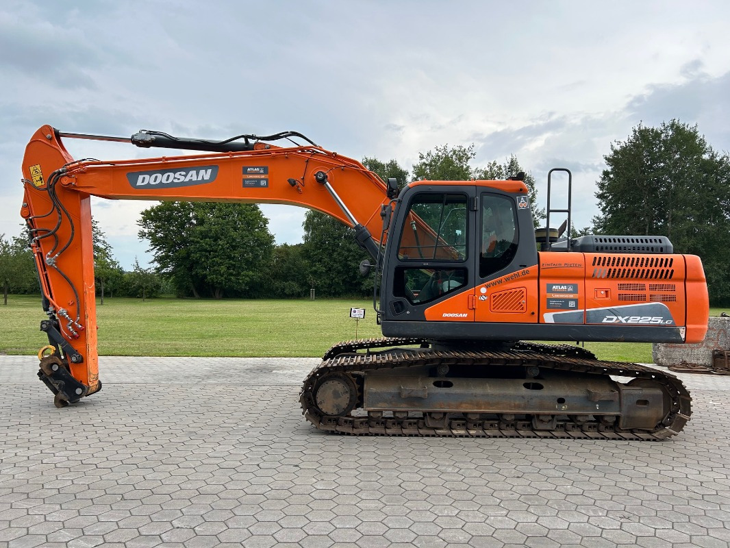 Doosan DX225LC-5 - Гусеничный экскаватор: фото 3 Doosan DX225LC-5 - Гусеничный экскаватор: фото 3