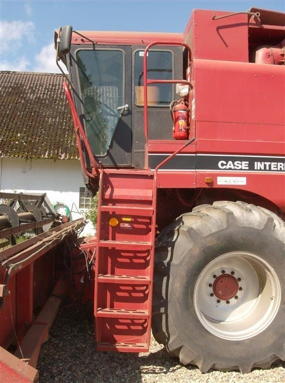 Case IH 1680 E 22 fod skærebord og ekstra bredde hjul - Зерноуборочный комбайн: фото 3 Case IH 1680 E 22 fod skærebord og ekstra bredde hjul - Зерноуборочный комбайн: фото 3