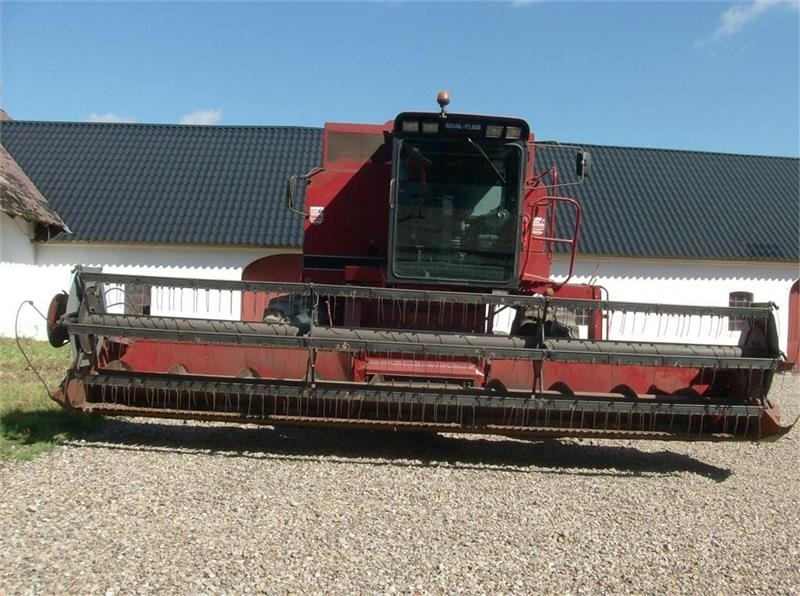 Case IH 1680 E 22 fod skærebord og ekstra bredde hjul - Зерноуборочный комбайн: фото 1 Case IH 1680 E 22 fod skærebord og ekstra bredde hjul - Зерноуборочный комбайн: фото 1