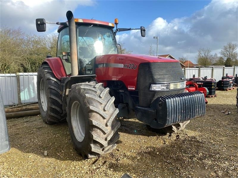Case IH Magnum MX 230 - Трактор: фото 1 Case IH Magnum MX 230 - Трактор: фото 1