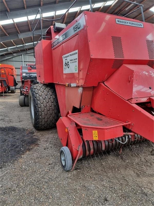 Massey Ferguson >190 bigpallepresser Parkland Ballevogn - Пресс-подборщик тюковый: фото 2 Massey Ferguson >190 bigpallepresser Parkland Ballevogn - Пресс-подборщик тюковый: фото 2