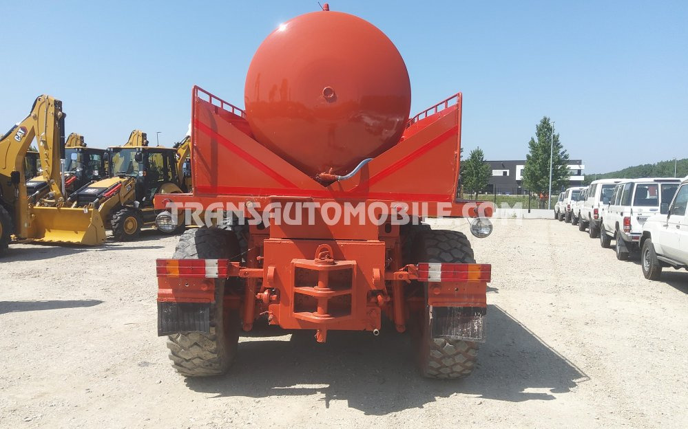 Грузовик-цистерна, Автоманипулятор Man KAT 1 8x8 12.7L TURBO DIESEL GRUE 7 tonnes ATLAS KM4300 M5 + CITERNE CARBURANT mobile 3.500 litres - EXPORT OUT EU: фото 6