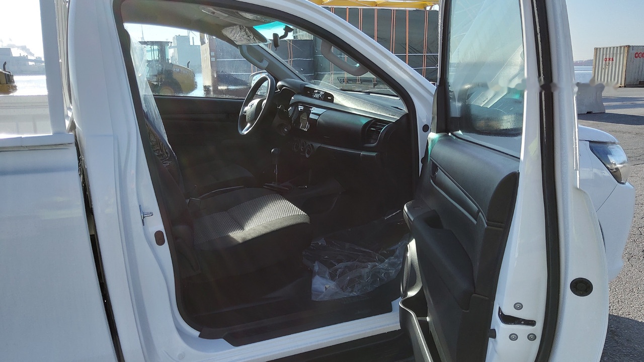 Пикап Toyota Hilux / Revo Pick-up single Cab pack security 2.4L Turbo Diesel Manual: фото 9