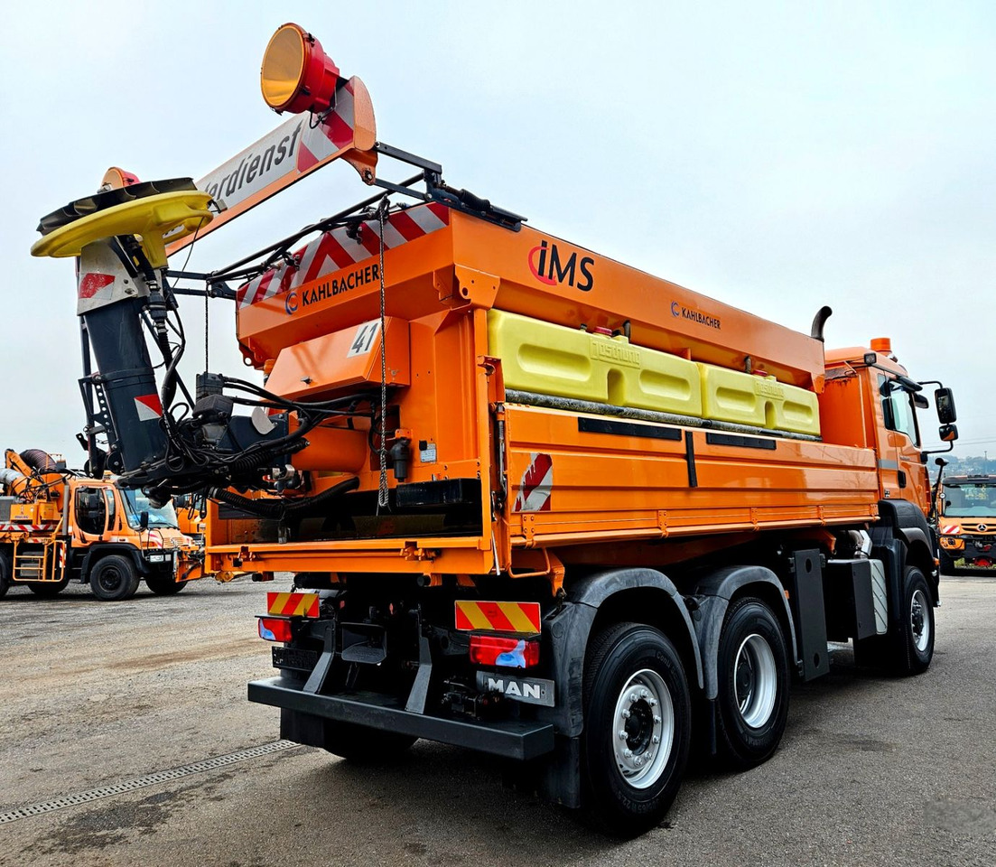 MAN TGA 28.400 6x4-4 Winterdienst - Самосвал: фото 3 MAN TGA 28.400 6x4-4 Winterdienst - Самосвал: фото 3