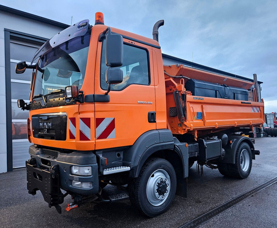 MAN TGM 13.250 4x4 Euro5 Winterdienst - Самосвал: фото 1 MAN TGM 13.250 4x4 Euro5 Winterdienst - Самосвал: фото 1