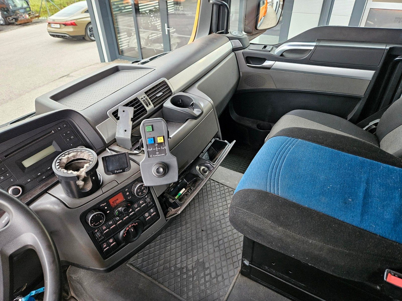 Самосвал, Автоманипулятор MAN TGS 28.360 6x4-4 HIAB 144E-4 Kran Euro5: фото 18
