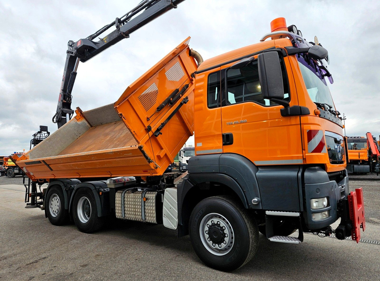 Самосвал, Автоманипулятор MAN TGS 28.360 6x4-4 HIAB 144E-4 Kran Euro5: фото 13