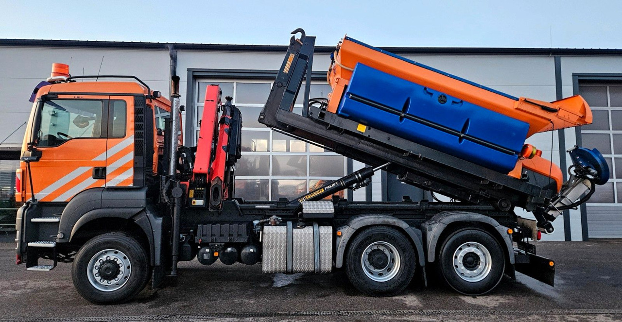 Самосвал, Автоманипулятор MAN TGS 28.400 6x4-4 BL Palfinger PK12002 Kran Euro5: фото 10