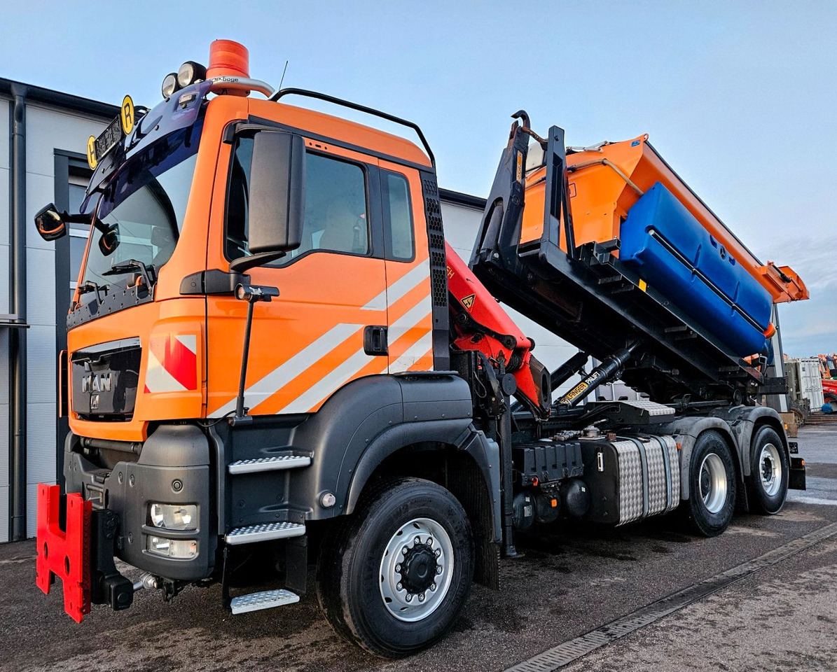 Самосвал, Автоманипулятор MAN TGS 28.400 6x4-4 BL Palfinger PK12002 Kran Euro5: фото 9