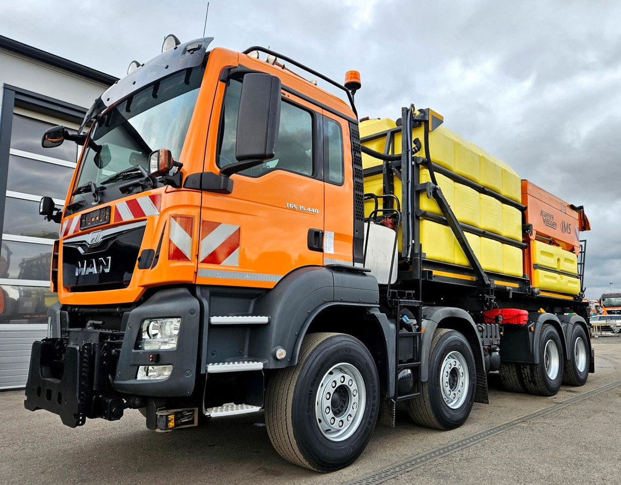 MAN TGS 35.440 8x4 BL Euro6 Winterdienst Streuer - Самосвал: фото 1 MAN TGS 35.440 8x4 BL Euro6 Winterdienst Streuer - Самосвал: фото 1