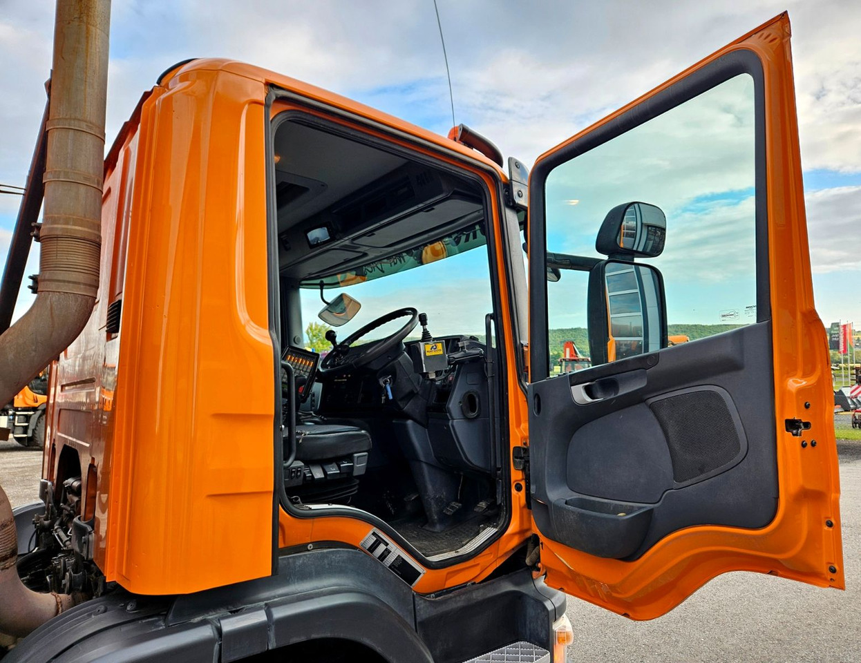Подметально-уборочная машина Scania P280 Euro5 MUT 7m3 Hydrostat: фото 20