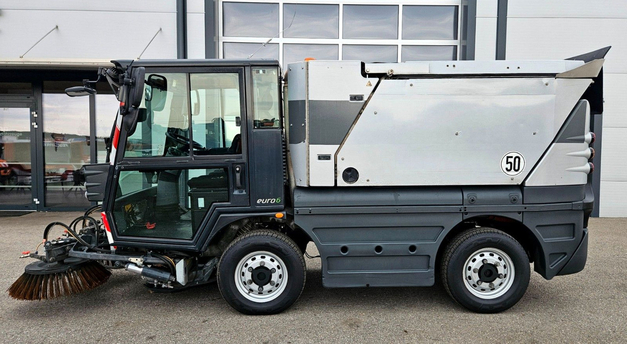 Schmidt Swingo Compact 200 Euro6 - Подметально-уборочная машина: фото 2 Schmidt Swingo Compact 200 Euro6 - Подметально-уборочная машина: фото 2