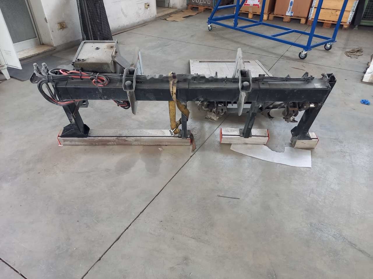 Dhollandia - Гидроборт для Грузовиков: фото 1 Dhollandia - Гидроборт для Грузовиков: фото 1