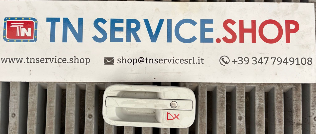 Maniglia destra DAF E6 - Дверь и запчасти для Грузовиков: фото 1 Maniglia destra DAF E6 - Дверь и запчасти для Грузовиков: фото 1