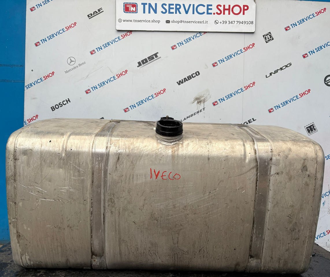 Serbatoio Gasolio Iveco - Топливный бак для Грузовиков: фото 1 Serbatoio Gasolio Iveco - Топливный бак для Грузовиков: фото 1