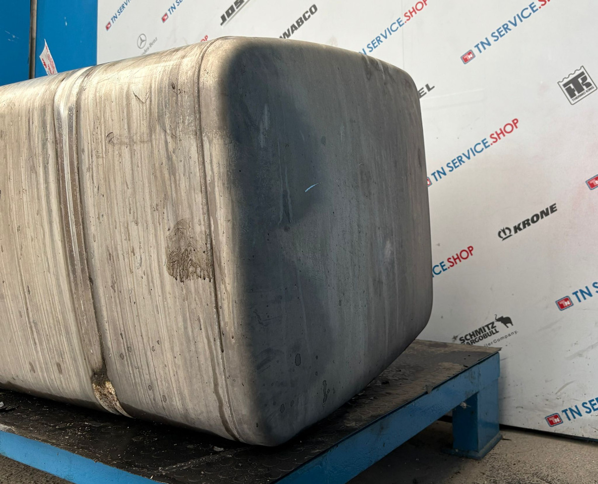 Serbatoio carburante Iveco - Топливный бак для Грузовиков: фото 3 Serbatoio carburante Iveco - Топливный бак для Грузовиков: фото 3