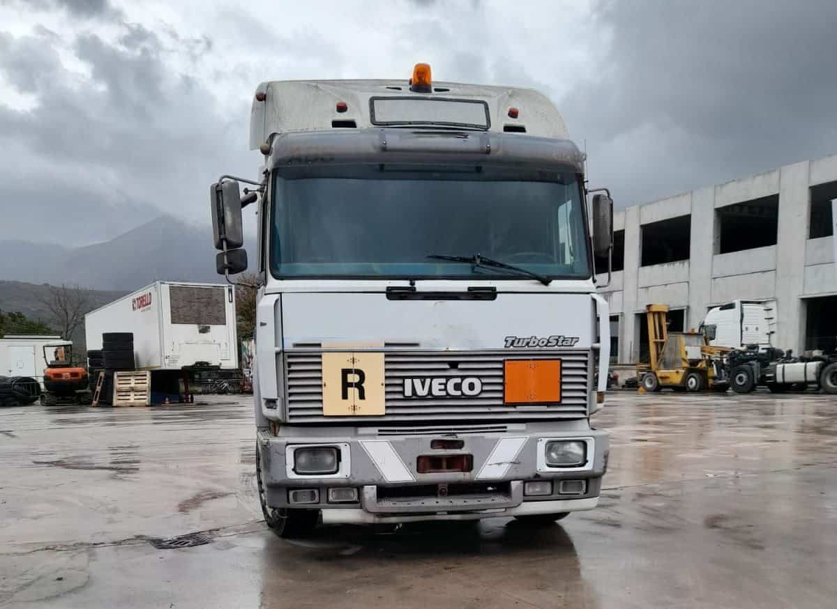 Ricambi Iveco 190.48 - Тягач: фото 1 Ricambi Iveco 190.48 - Тягач: фото 1