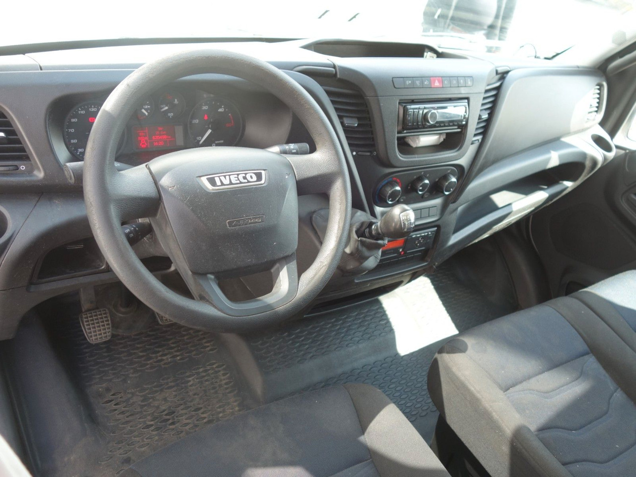 Тентованный фургон Iveco Daily 70C18 mit LBW: фото 13