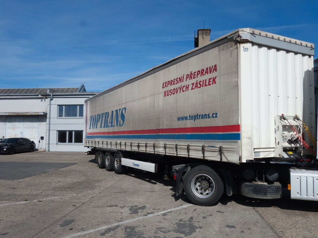 Krone SD Standard, Liftachse - Тентованный полуприцеп: фото 4 Krone SD Standard, Liftachse - Тентованный полуприцеп: фото 4