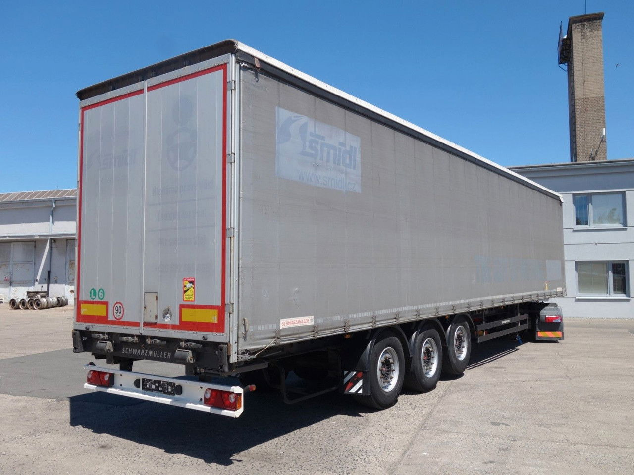 Schwarzmüller SPA 3/E Standard, Liftachse, SAF Achsen SPA 3/E Standard, Liftachse, SAF Achsen - Тентованный полуприцеп: фото 4 Schwarzmüller SPA 3/E Standard, Liftachse, SAF Achsen SPA 3/E Standard, Liftachse, SAF Achsen - Тентованный полуприцеп: фото 4