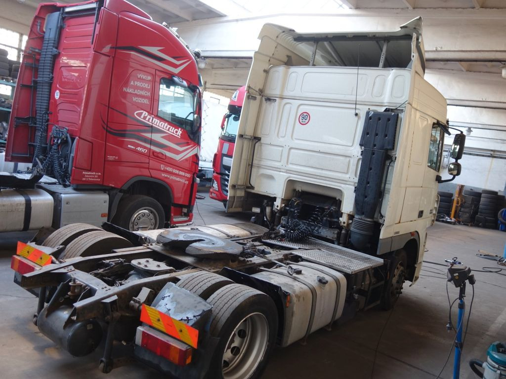 DAF XF 460 SC LD, Motorschaden - Тягач: фото 4 DAF XF 460 SC LD, Motorschaden - Тягач: фото 4