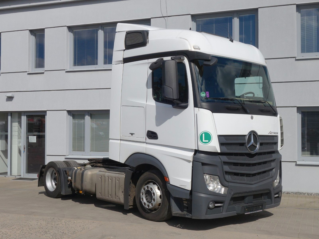 Mercedes-Benz Actros 1843 Lowdeck Lowliner - Тягач: фото 2 Mercedes-Benz Actros 1843 Lowdeck Lowliner - Тягач: фото 2