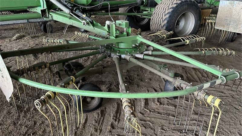 Krone Swadro 2000 TC - Сеноворошилка: фото 3 Krone Swadro 2000 TC - Сеноворошилка: фото 3