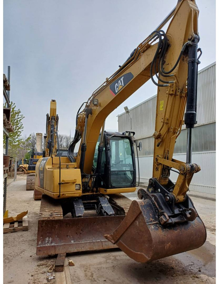 CAT 311FLRR - Гусеничный экскаватор: фото 2 CAT 311FLRR - Гусеничный экскаватор: фото 2