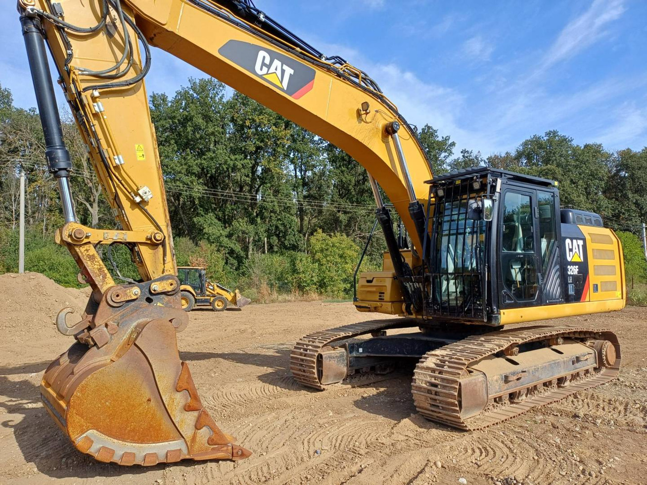 CAT 326FLN - Гусеничный экскаватор: фото 1 CAT 326FLN - Гусеничный экскаватор: фото 1