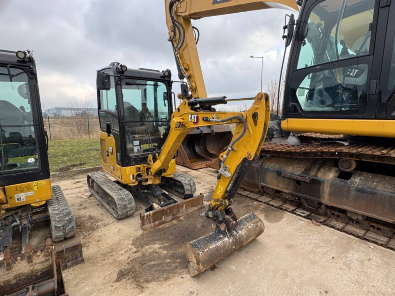 CAT 302CR - Гусеничный экскаватор: фото 2 CAT 302CR - Гусеничный экскаватор: фото 2