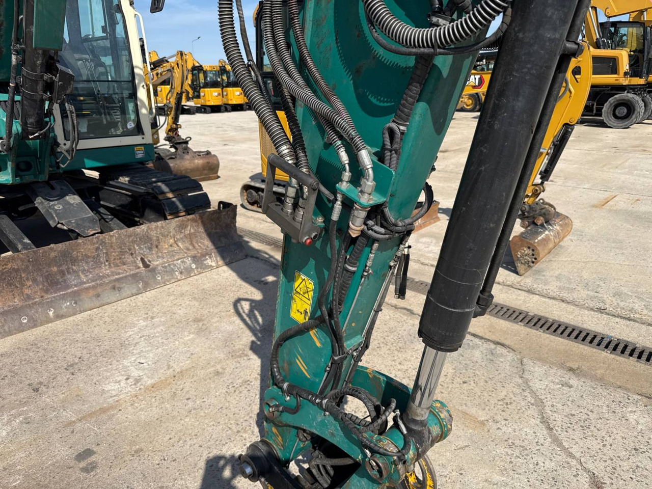 Гусеничный экскаватор CAT 308CR: фото 12