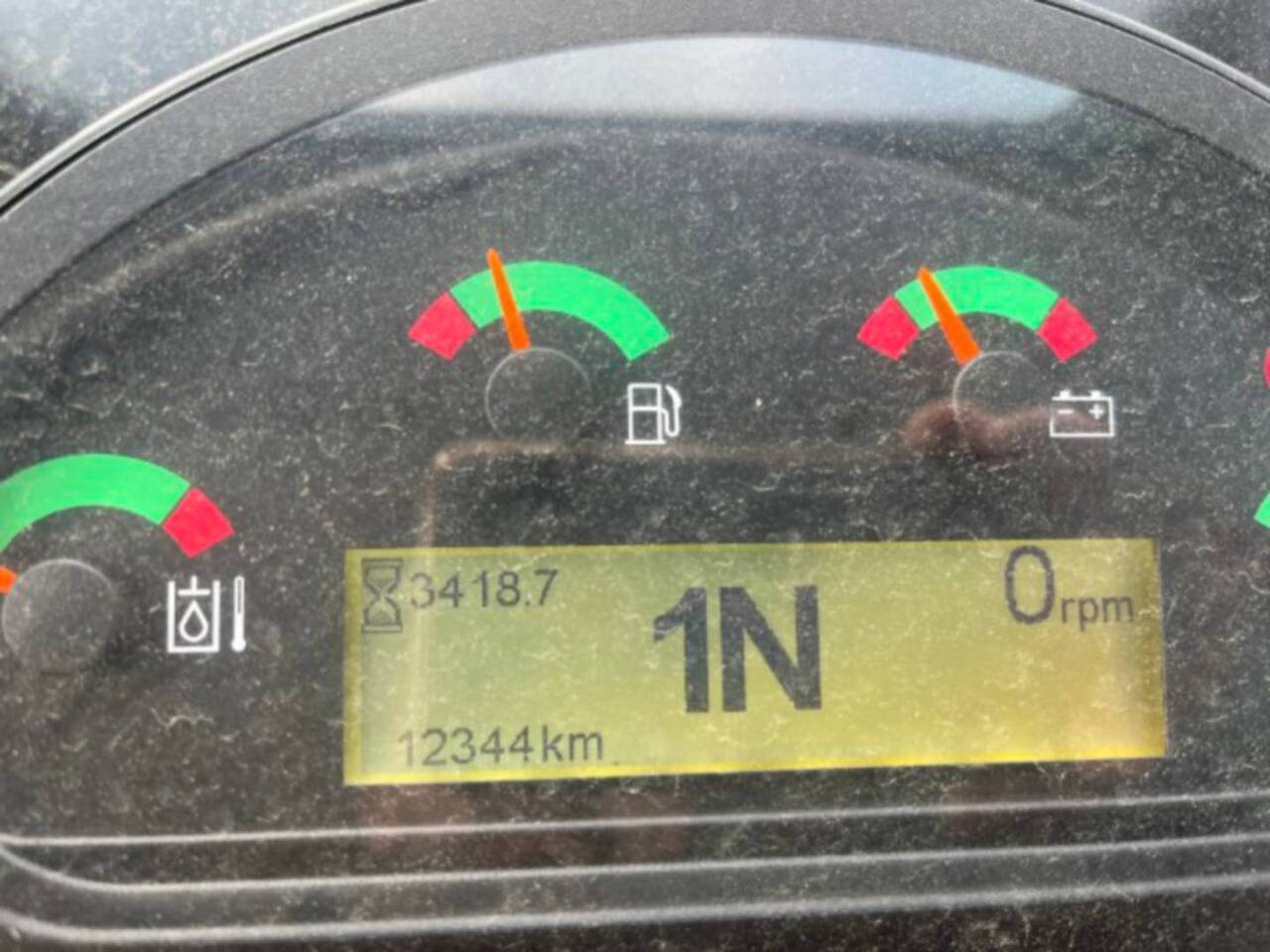 CAT 908M - Колёсный погрузчик: фото 5 CAT 908M - Колёсный погрузчик: фото 5