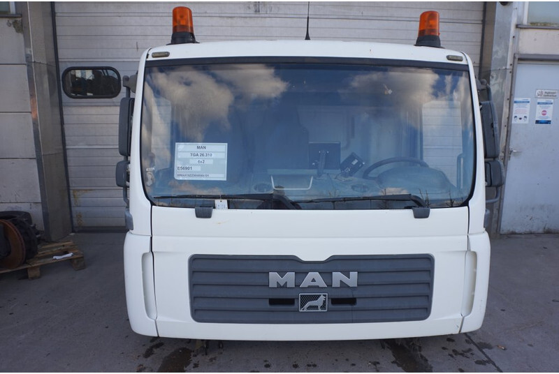 MAN F99L17 TGA 81.60000-7838 - Кабина и интерьер для Грузовиков: фото 1 MAN F99L17 TGA 81.60000-7838 - Кабина и интерьер для Грузовиков: фото 1
