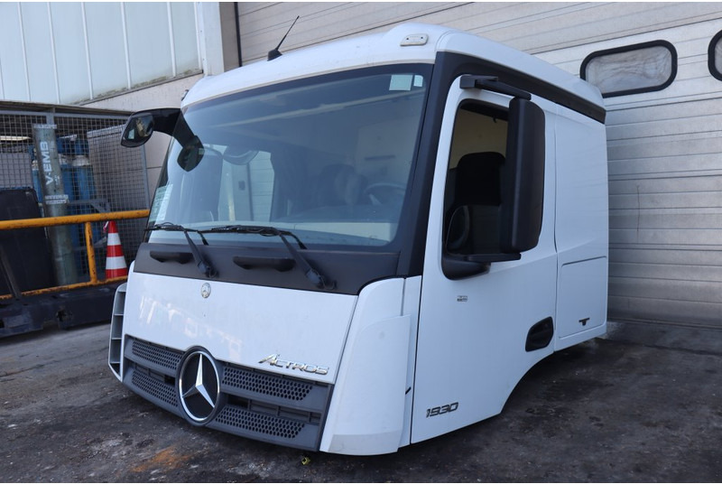 Mercedes-Benz AROCS L-CAB STREAMSPACE 2.3 96082015921314 - Кабина и интерьер для Грузовиков: фото 2 Mercedes-Benz AROCS L-CAB STREAMSPACE 2.3 96082015921314 - Кабина и интерьер для Грузовиков: фото 2