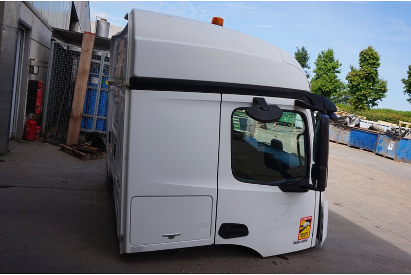 Mercedes-Benz L-STREAMSPACE 2.3MM 320 TUNNEL - Кабина и интерьер для Грузовиков: фото 3 Mercedes-Benz L-STREAMSPACE 2.3MM 320 TUNNEL - Кабина и интерьер для Грузовиков: фото 3