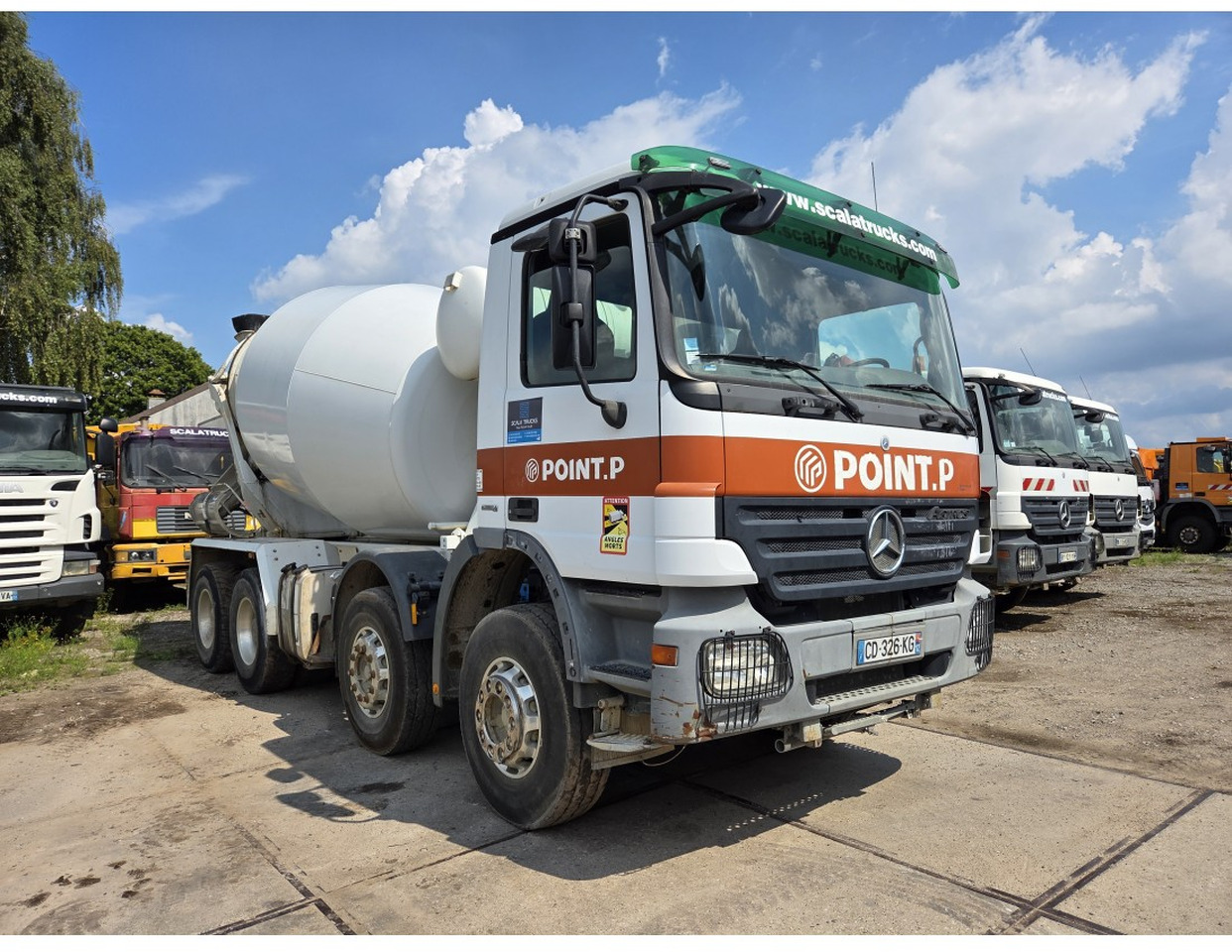 Mercedes 3241 concrete mixer truck 8x4 9m3 - Автобетоносмеситель: фото 4 Mercedes 3241 concrete mixer truck 8x4 9m3 - Автобетоносмеситель: фото 4