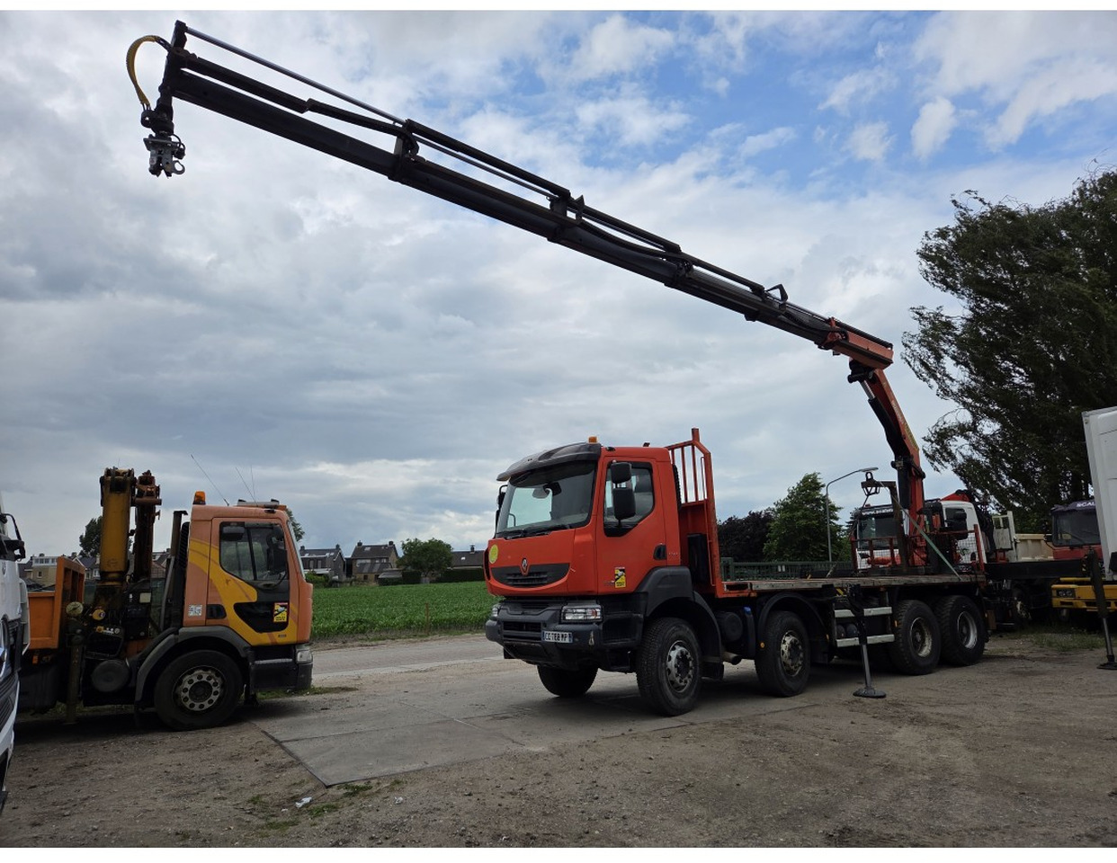 Renault Kerax 430 8X4 Flatbed Crane Palfinger PK26002EH 26 ton 5 Extensions *Retarder - Грузовик бортовой/ Платформа, Автоманипулятор: фото 1 Renault Kerax 430 8X4 Flatbed Crane Palfinger PK26002EH 26 ton 5 Extensions *Retarder - Грузовик бортовой/ Платформа, Автоманипулятор: фото 1